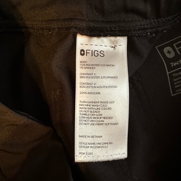 Figs Large Black scrub bundle - Picture 9 of 15